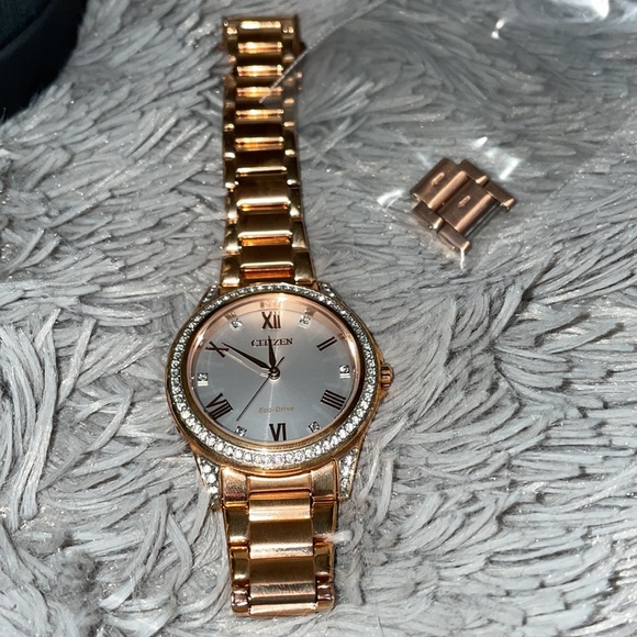 Authentic Citizen Eco Drive Watch Rose Gold - Picture 5 of 12